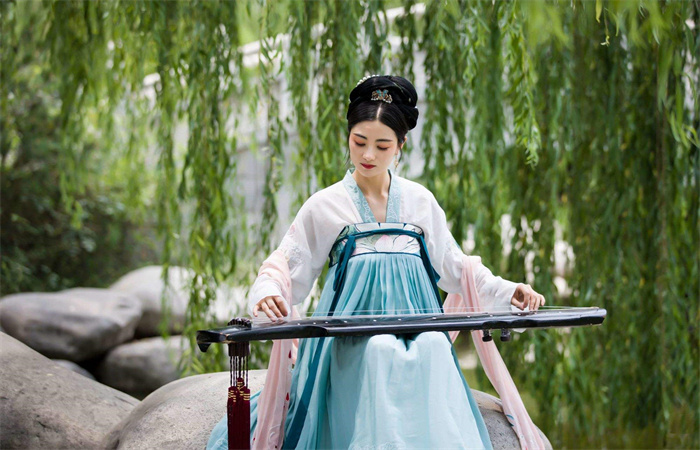 Hanfu Experience in Xi'an Spring Travel