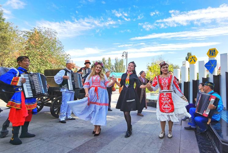 Uyghur Music and Dance