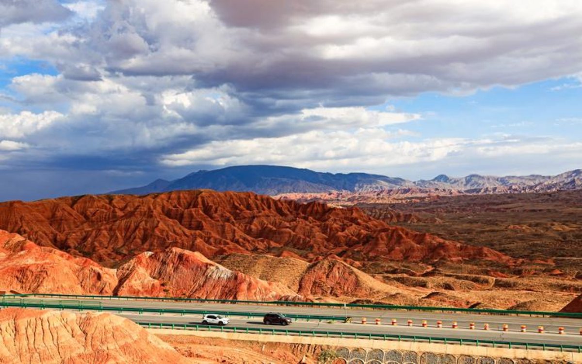 Zhangye Travel Guide