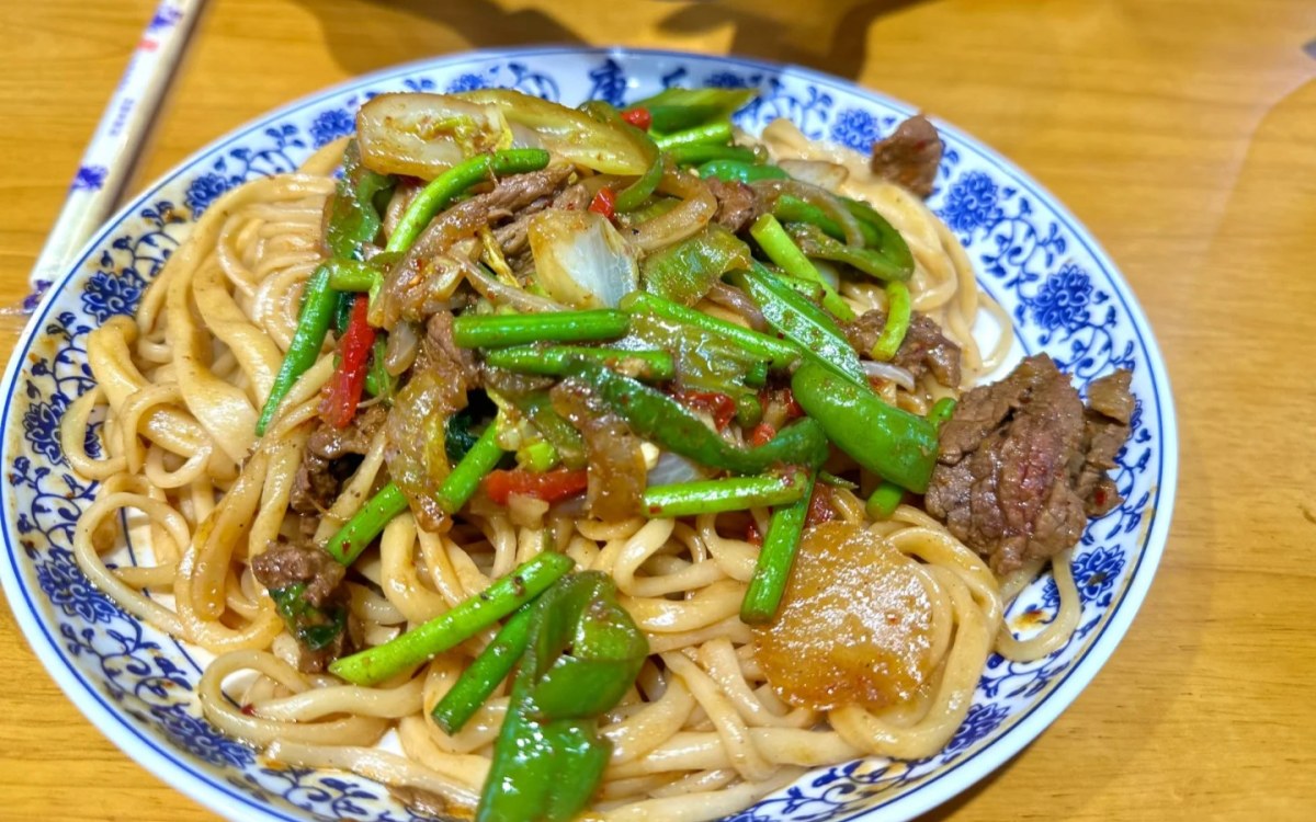 Zhangye Entwisting Noodles