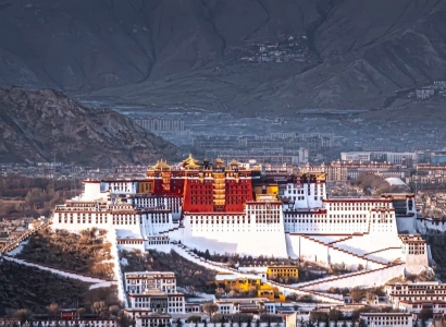 Tibet high altitude views