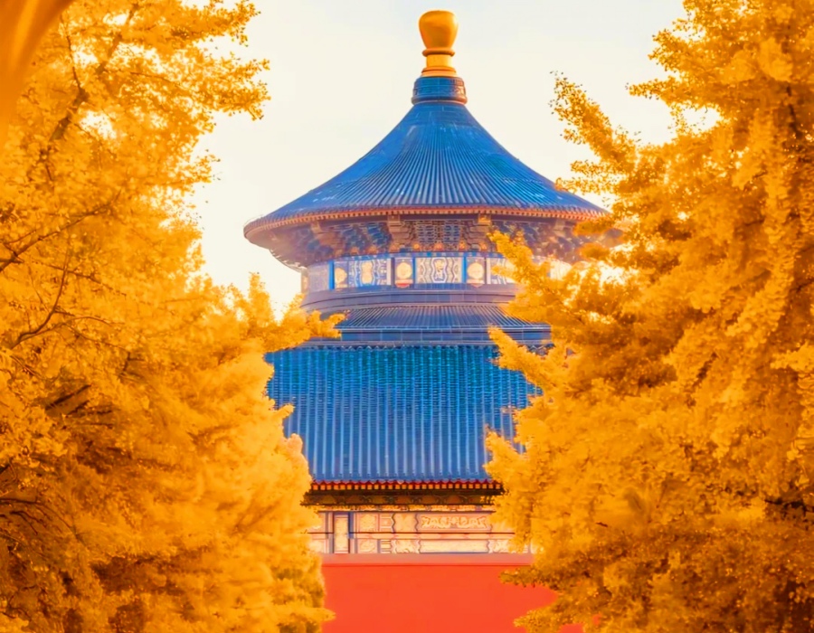 beijing autumn temple of heaven