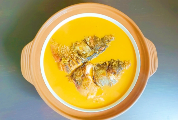 zhangjiajie tujia sour soup fish whole