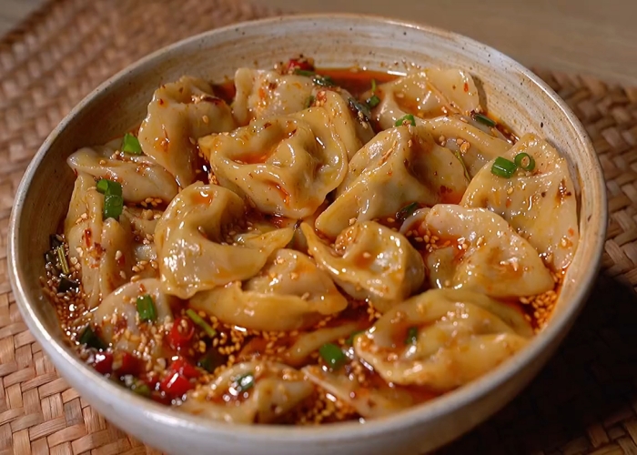 Suantang Jiaozi (Sour Soup Dumplings)