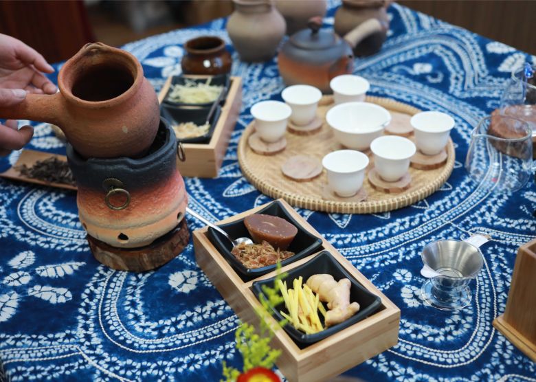 Bai Three-Course Tea