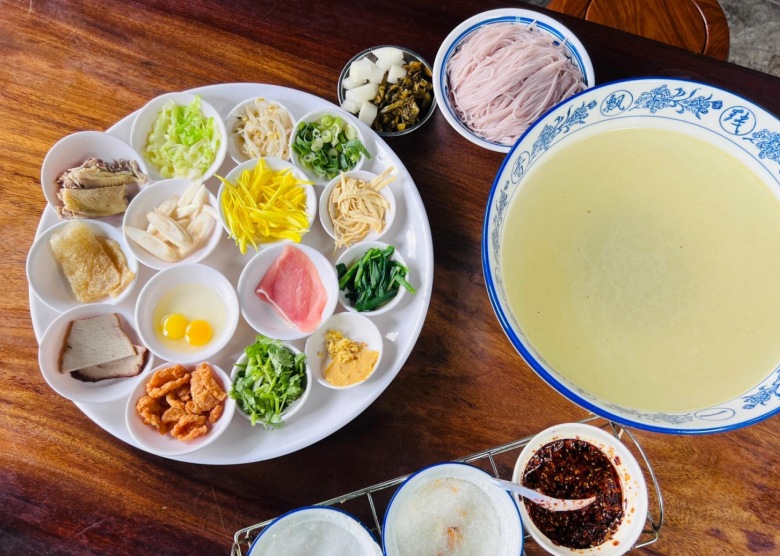 Crossing the Bridge Rice Noodles