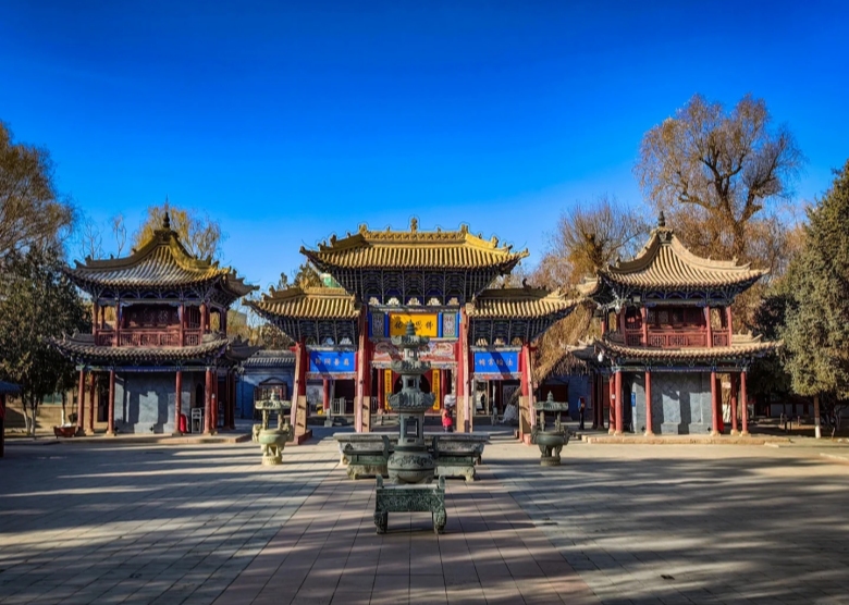 Giant Buddhist Temple