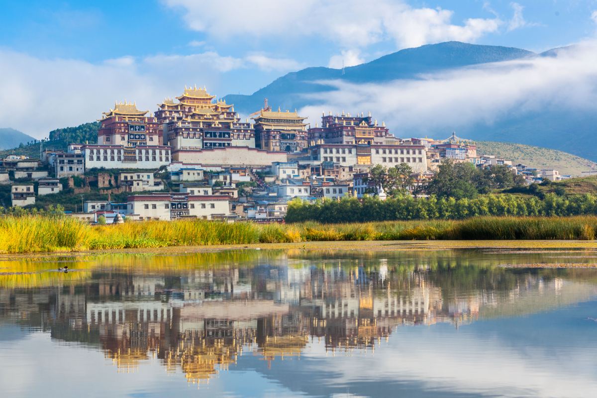 Shangri-La Songzanlin Monastery