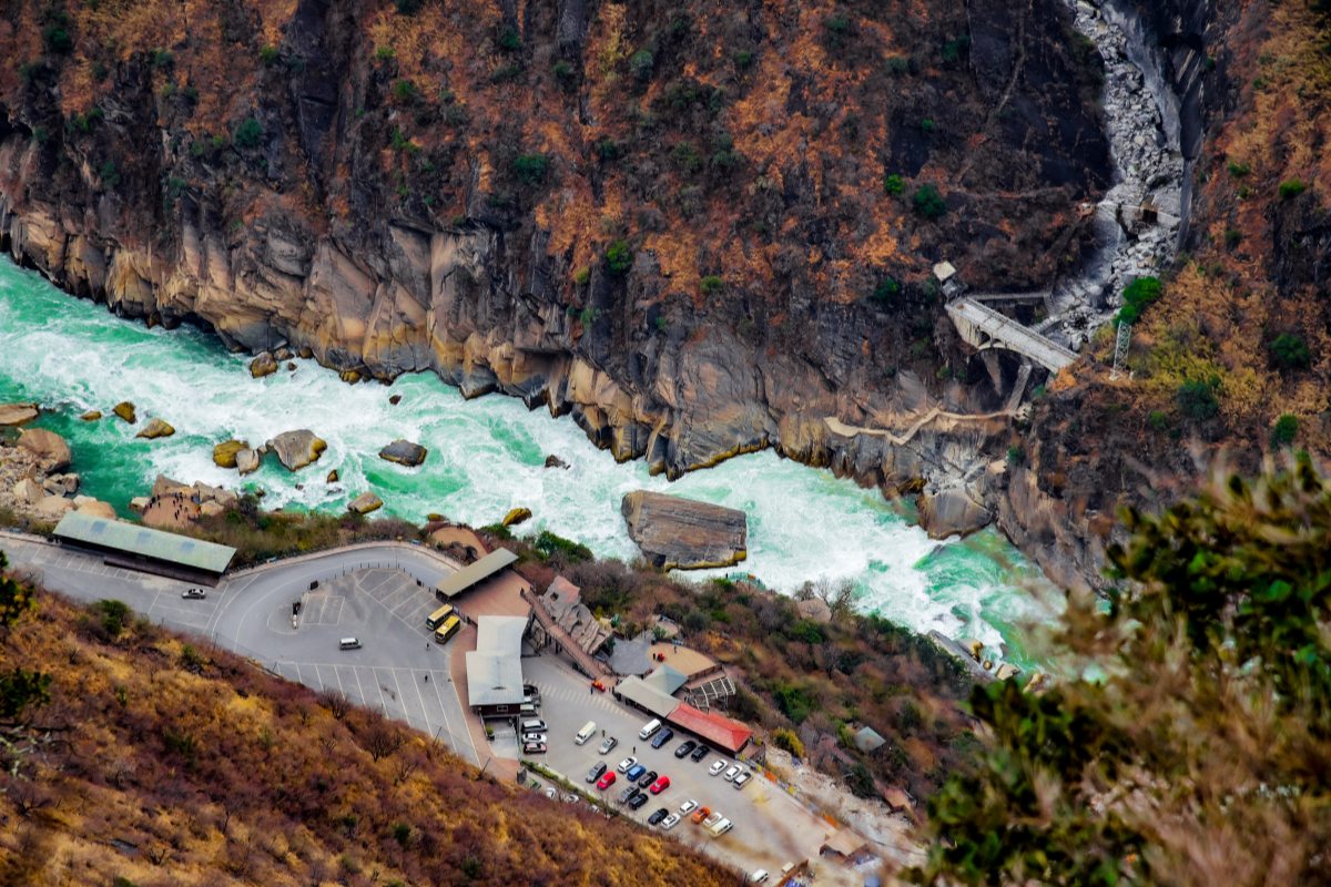 Tiger Leaping Gorge Scenic Platform