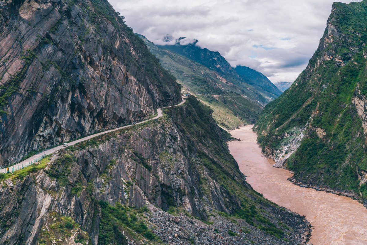 Tiger Leaping Gorge Trekking