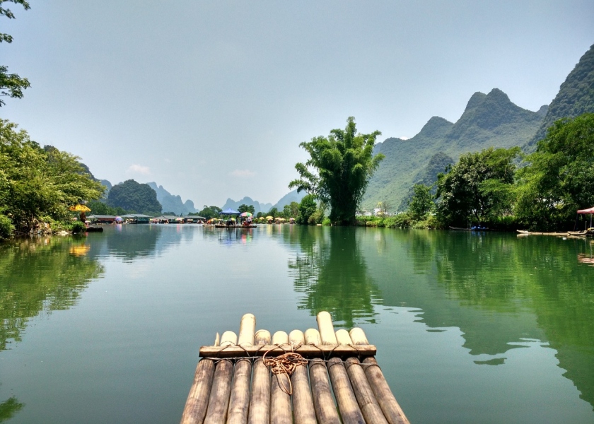 guilin bamboo raft