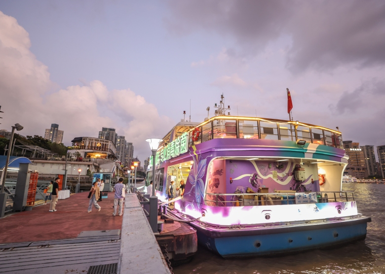 huangpu river cruise