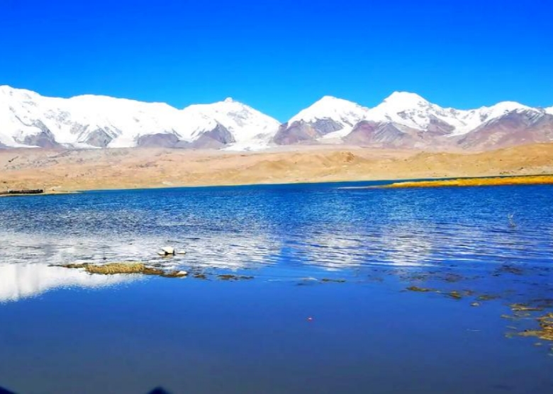 karakul lake