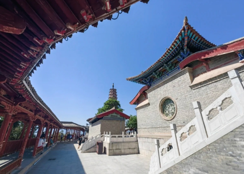 white pagoda hill