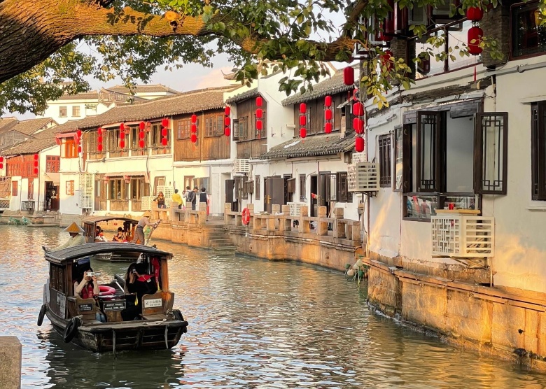 zhujiajiao Ancient Water town