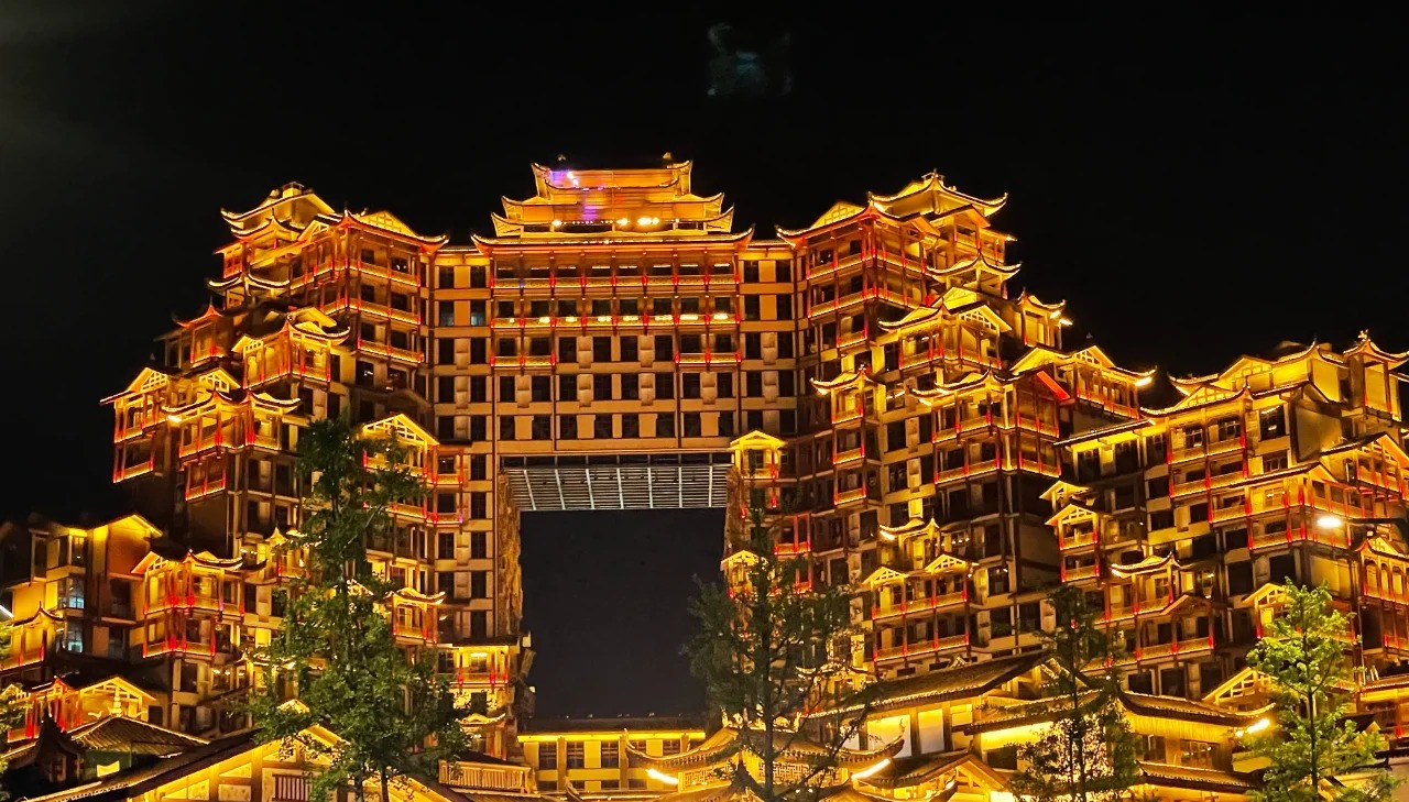 72 Strange Buildings