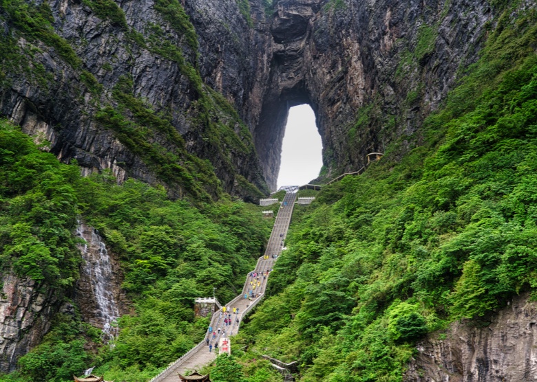 999 Heaven Steps