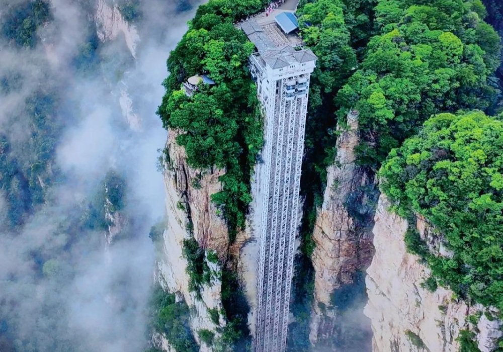 Bailong Elevator