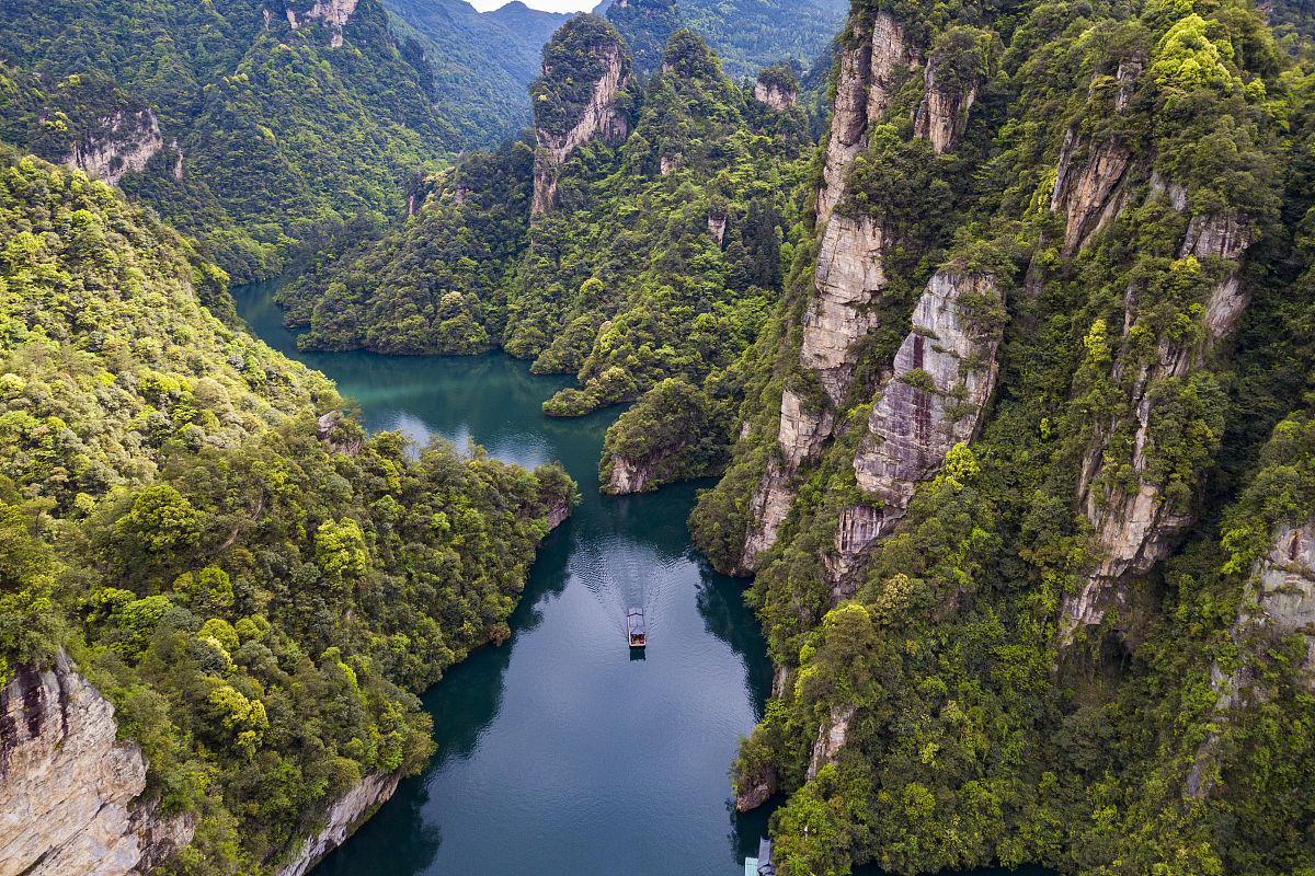 Baofeng Lake in Autumn