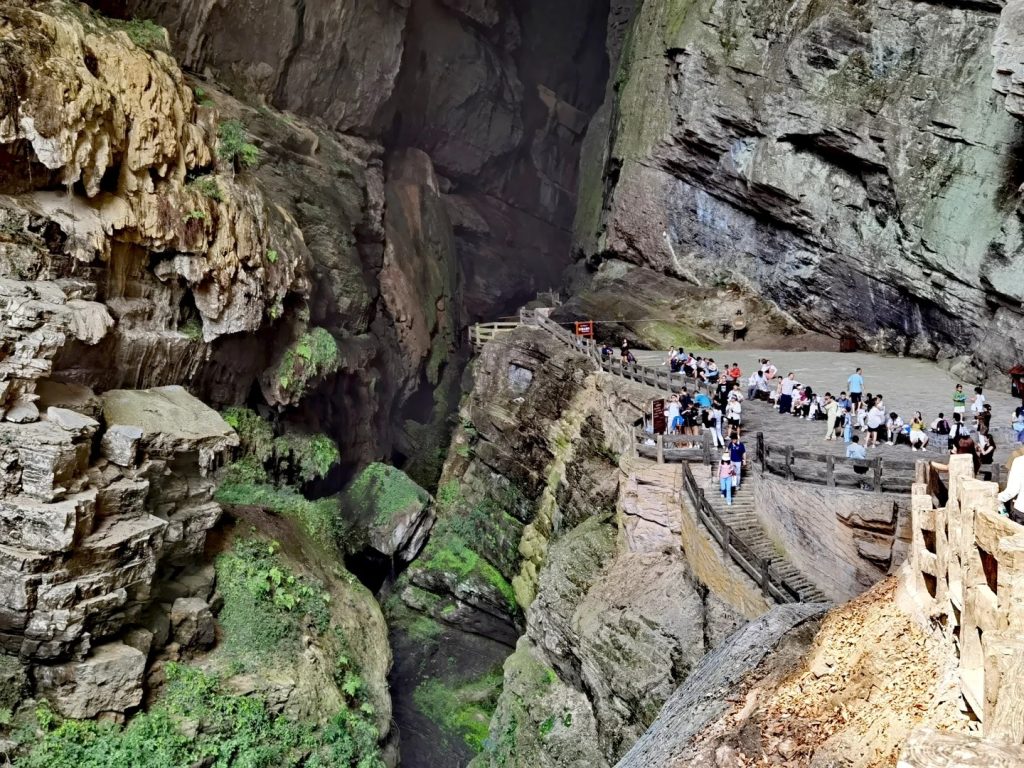 Cave Adventure in Longshui Gorge Ground Fissure.