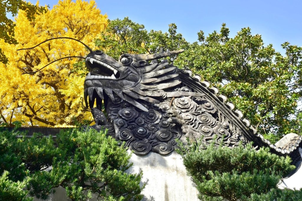 Dragon Walls in Yu Garden