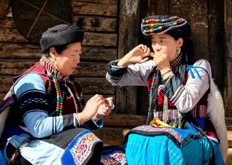 25 Ethnic Minorities in Yunnan: Living Traditions Explored