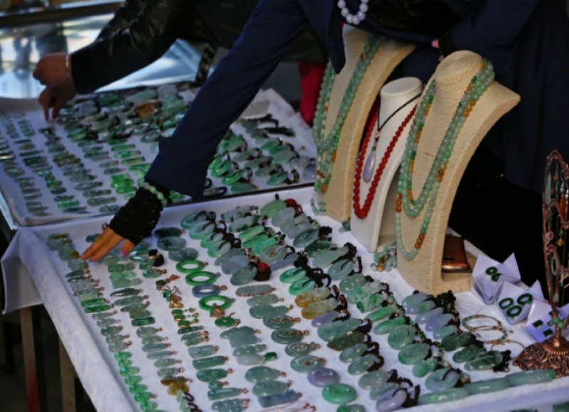 Jade Shopping