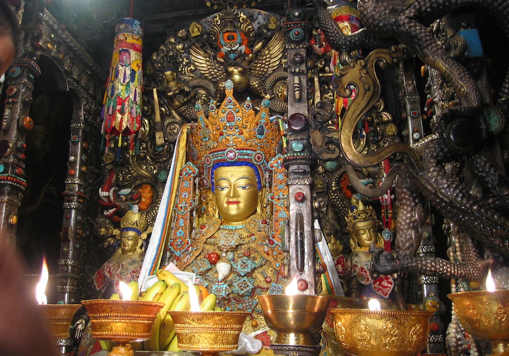 Jowo Shakyamuni Statue