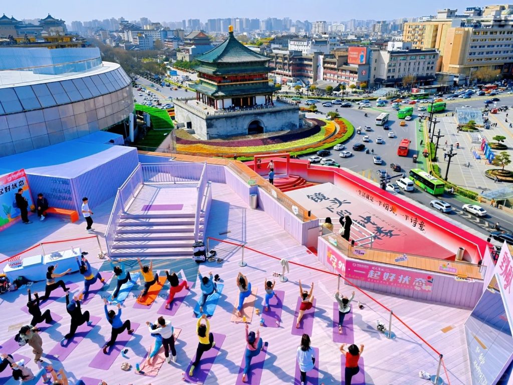 Kaiyuan Mall’s 5th-floor viewing platform.