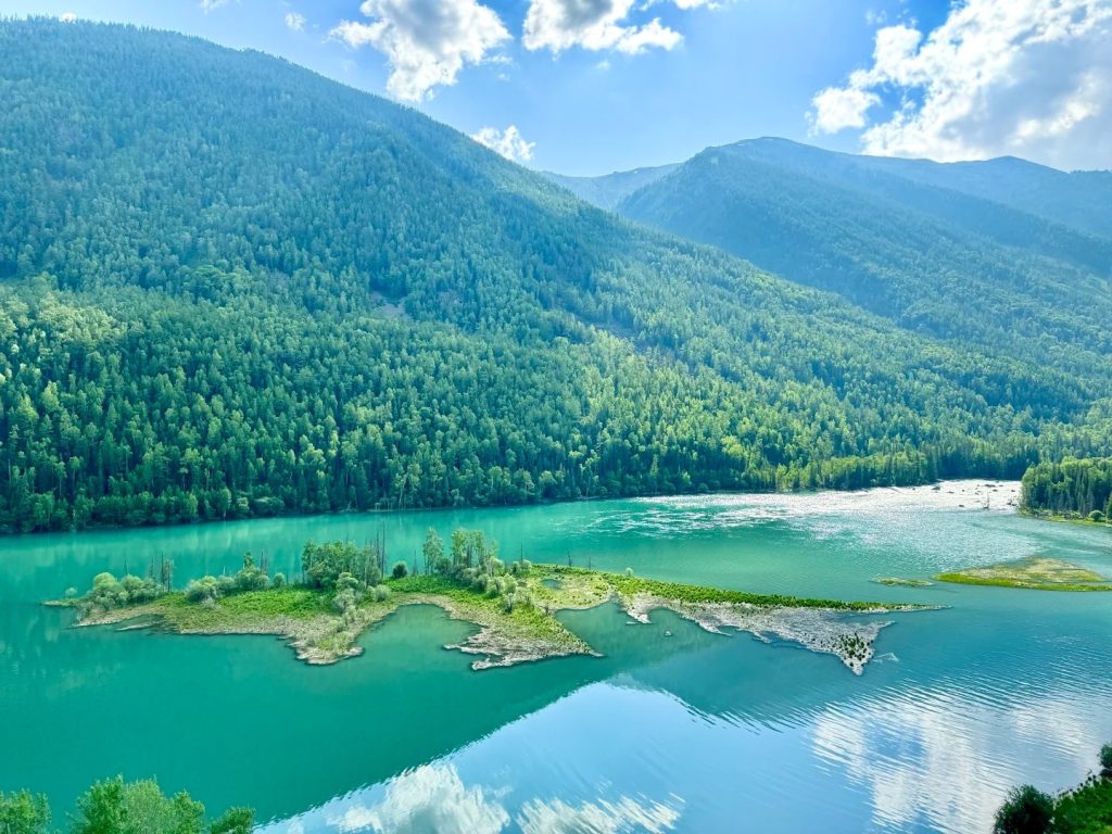 Kanas Lake in Xinjiang