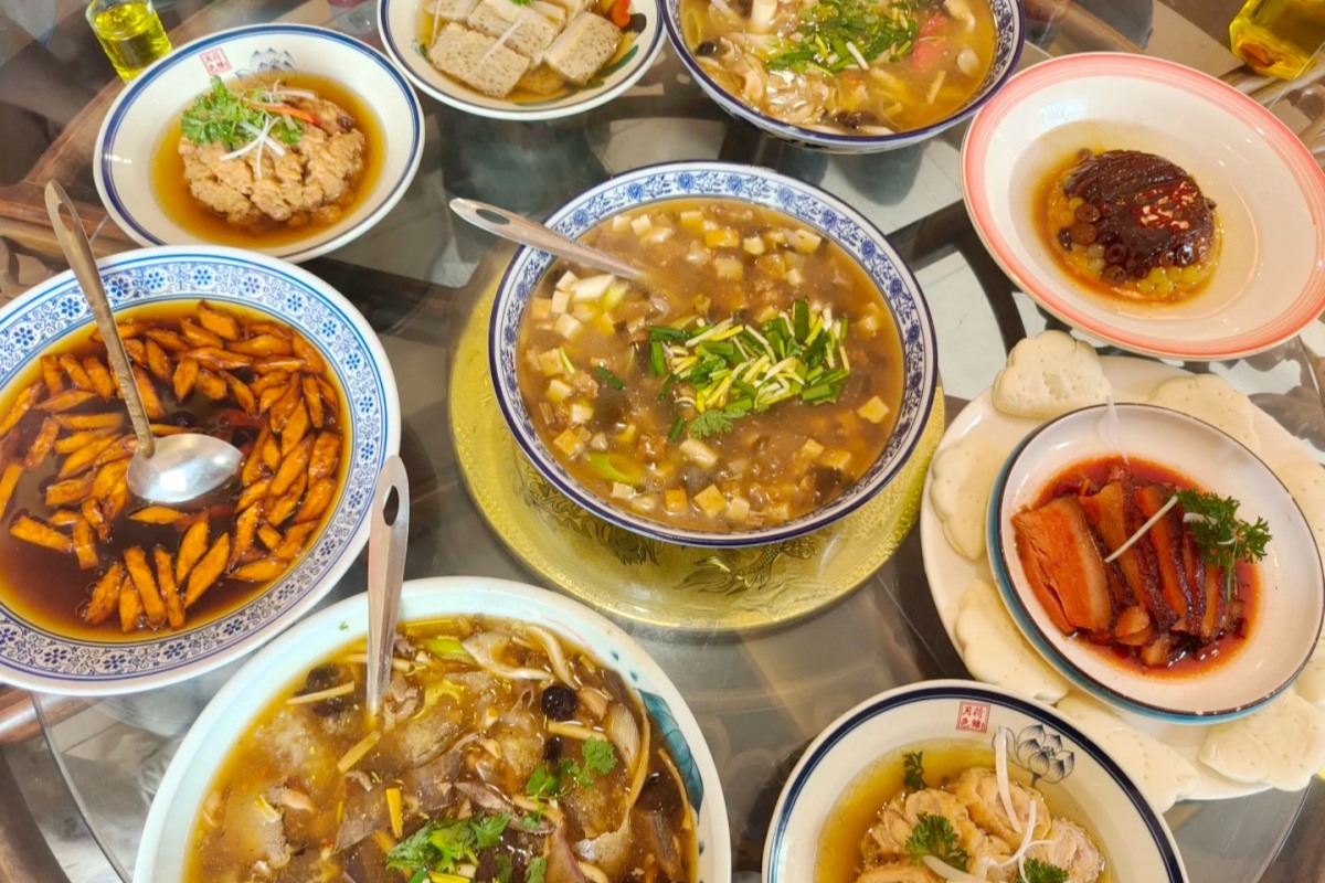 Luoyang water banquet (Shui Xi)