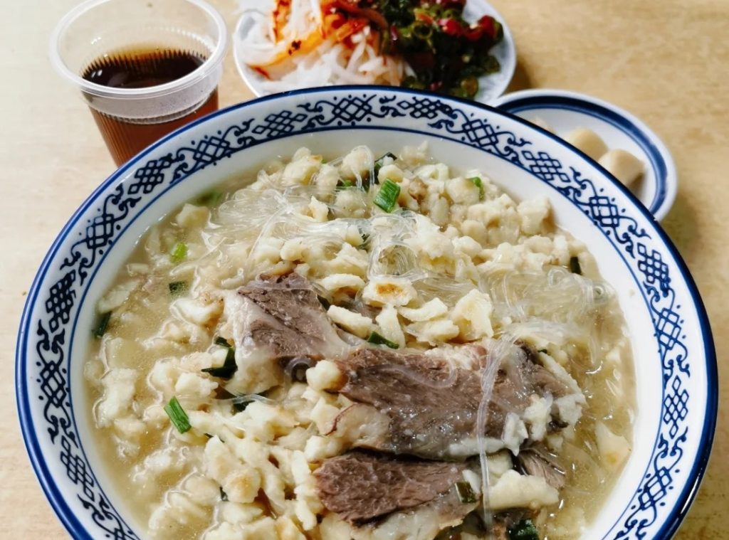 ​Lamb Paomo Stew in Muslim Quarter.