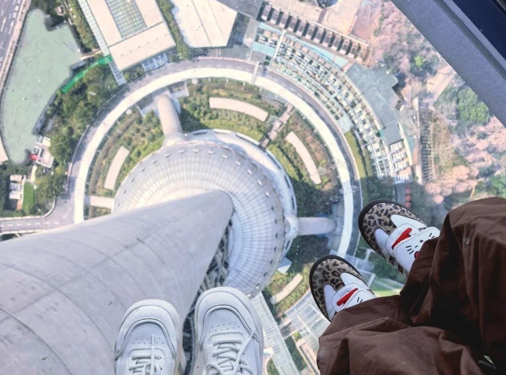Glass walkway in Shanghai Tower.