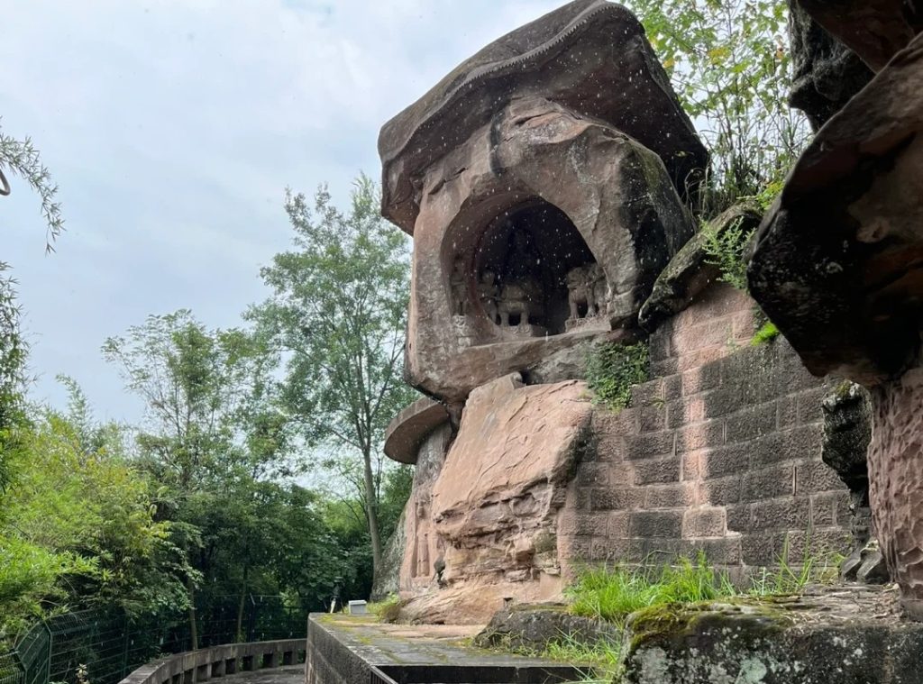 Shizhuan Mountain at Chongqing Dazu Stone Carvings