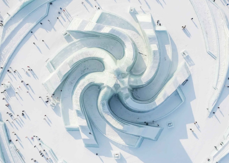 Snow mazes