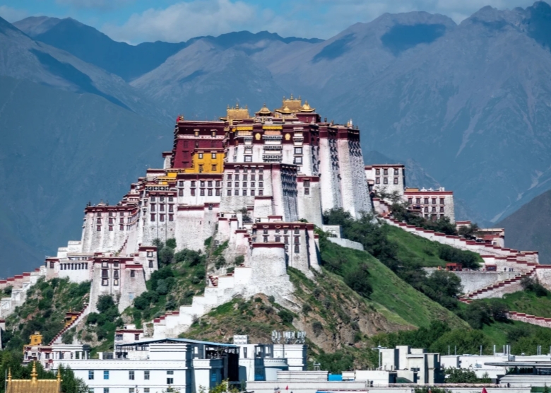 The Potala Palace in Tibet: A Timeless Treasure of China