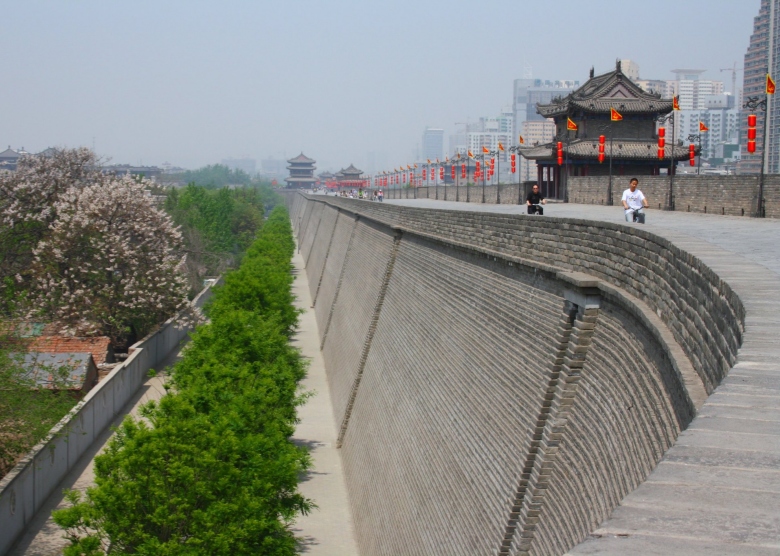 The majestic Xian Ancient City Wall, a preserved masterpiece of ancient Chinese architecture
