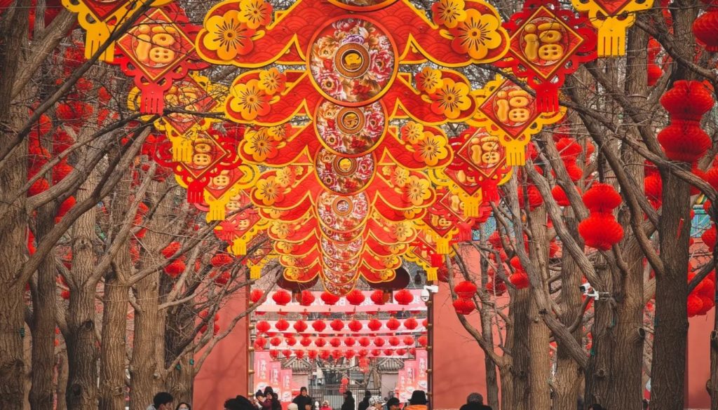 The street scenes in Beijing during the Spring Festival