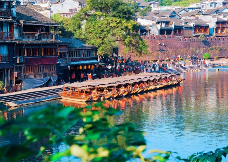 Top Things to Do in Zhangjiajie: Scenic Tour in China