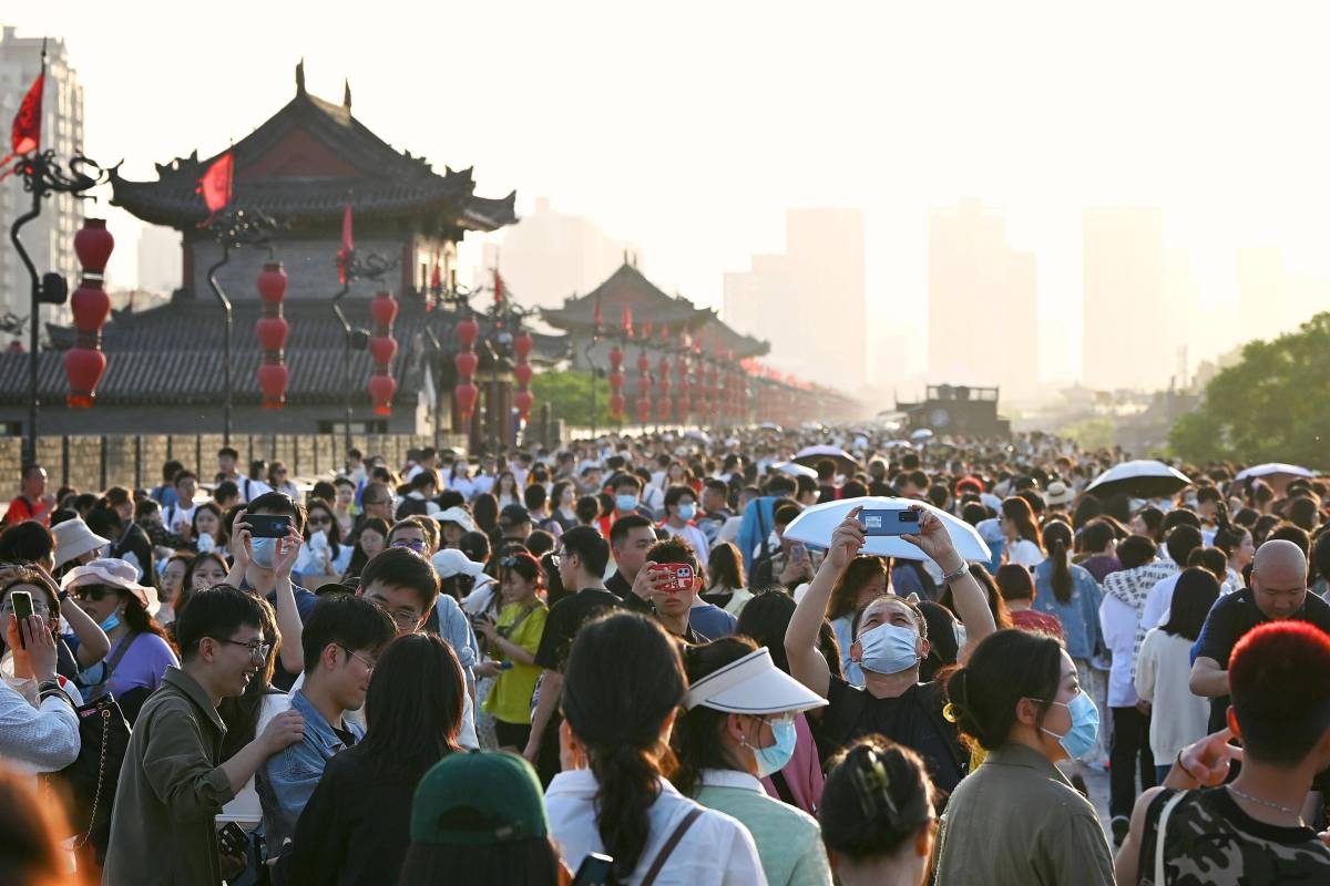 Tourists in Xian City Wall