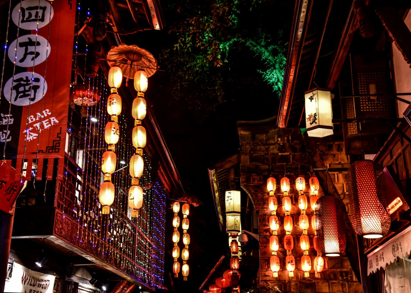 Vibrant night atmosphere with traditional red lanterns at Jinli Ancient Street