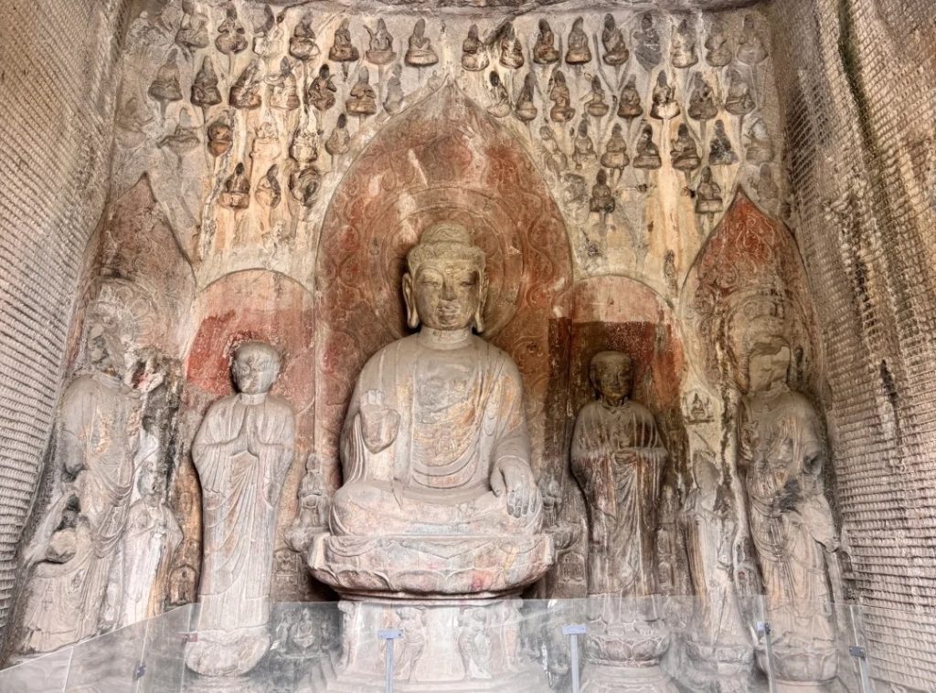 Wanfo Cave (Ten Thousand Buddha Cave)
