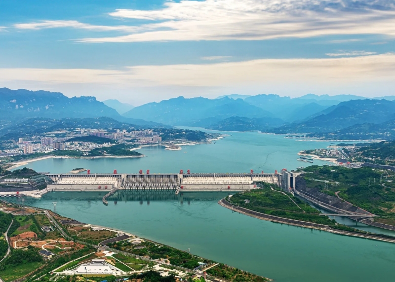 Cruise Yangtze River | Difference Between Upstream & Downstream