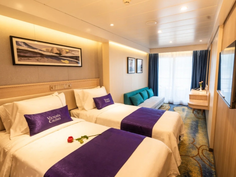 cruise cabin