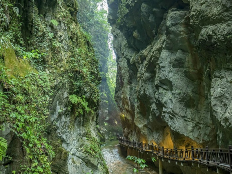 longshuixia Fissure gorge