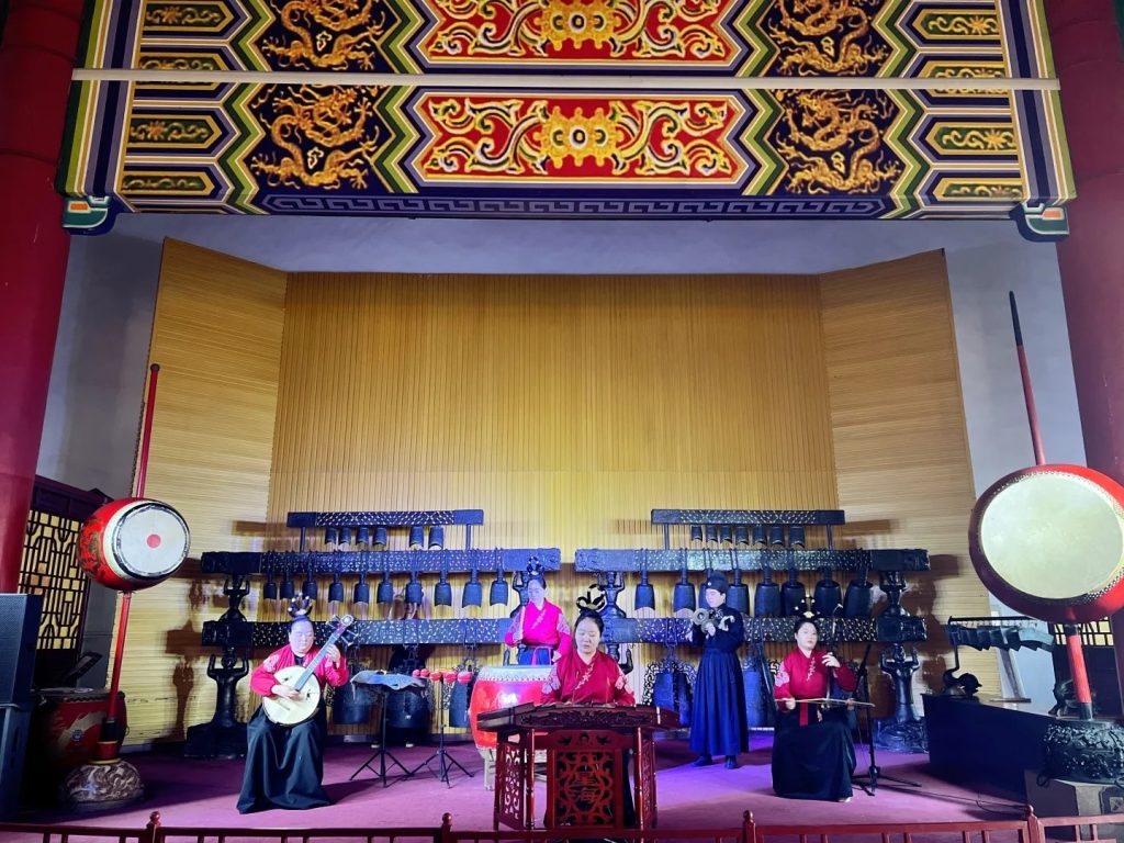 ​​Traditional Drumming Shows​​