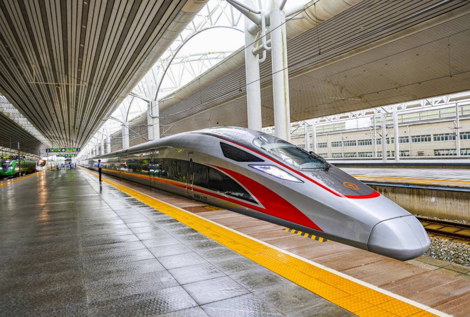 China High-Speed Train Guide for International Tourists 2026
