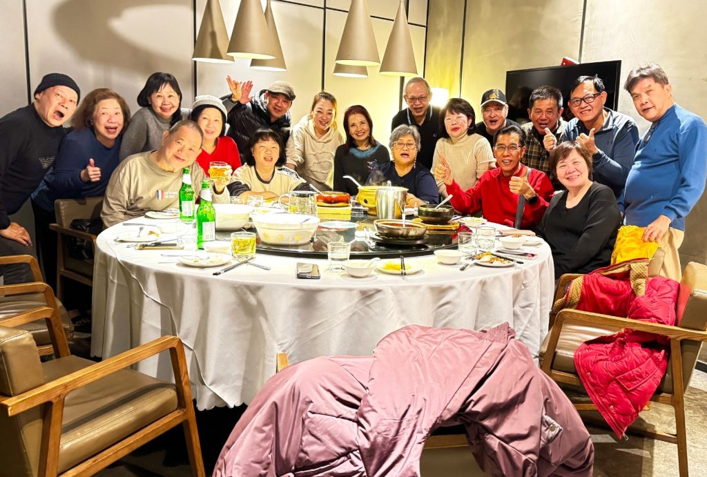Guests enjoying dinner in Xi'an