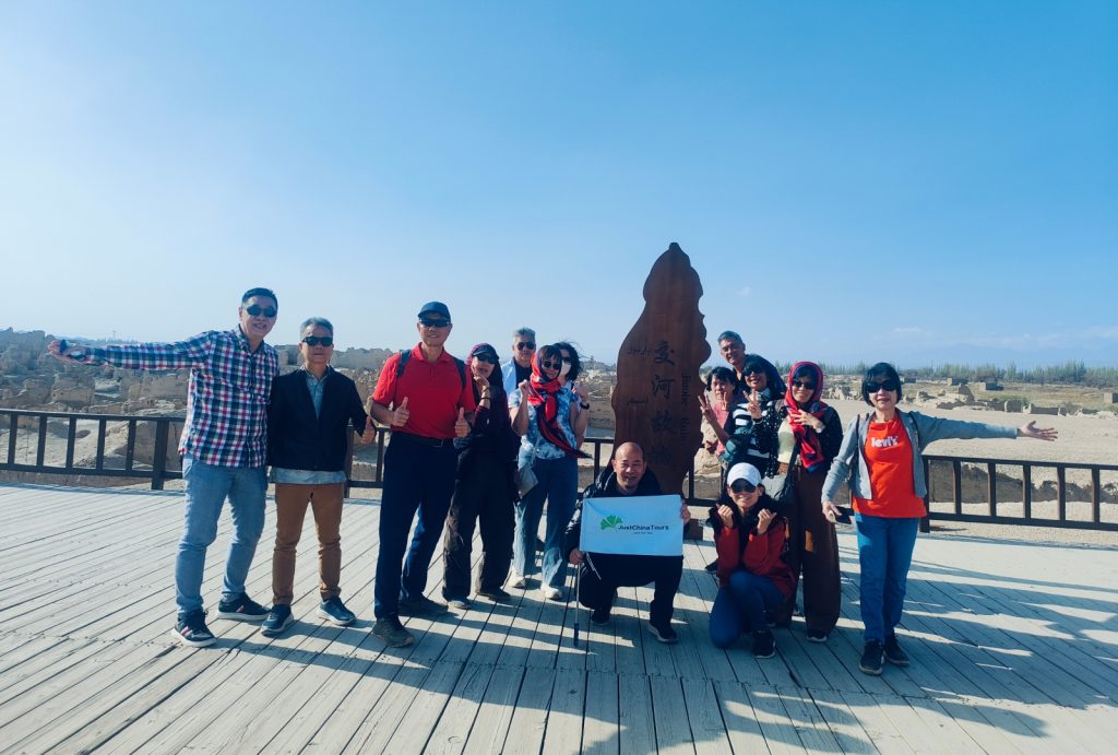 Guests at the Ancient City of Jiaohe in Turpan, Xinjiang