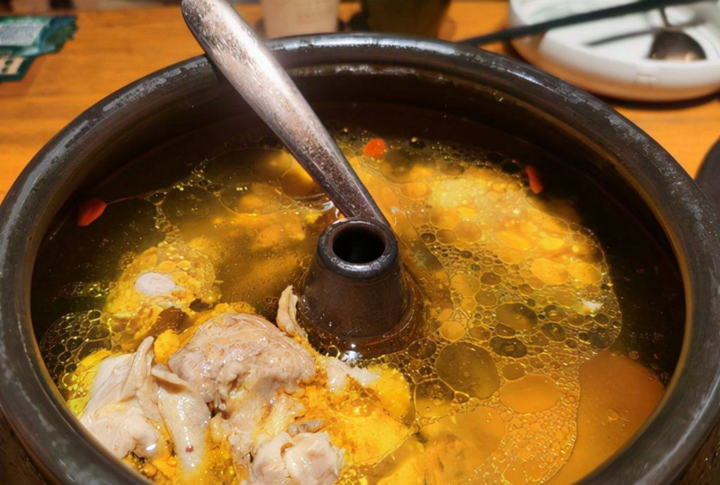 Steam Pot Chicken (Qìguō Jī)